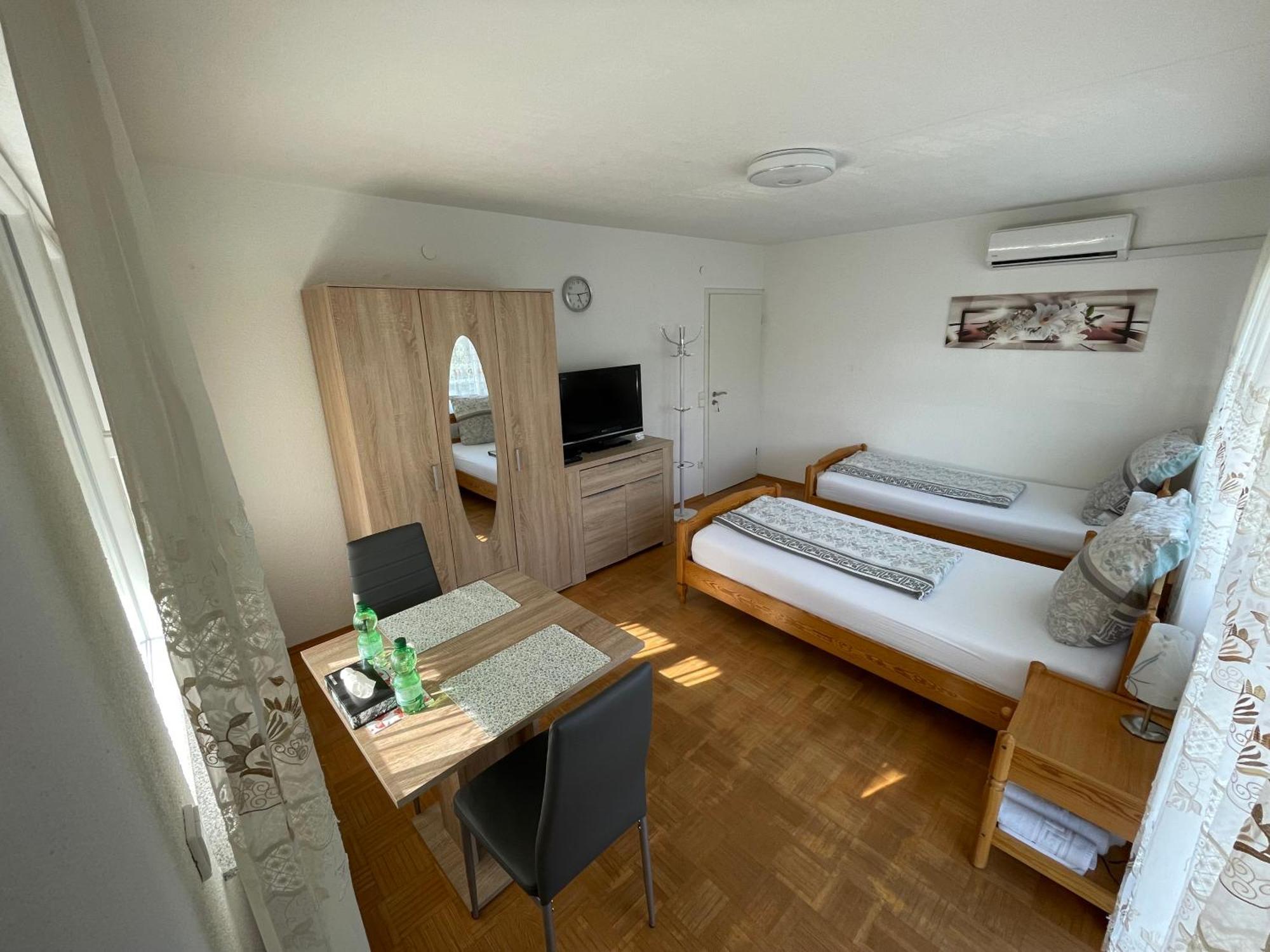 Nita Hotel Frickenhausen  Kültér fotó
